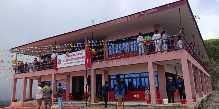 ऐसेलुखर्क गाउँपालिकाको नयाँ प्रशासनिक भवन उद्घाटन, भ्रष्टाचार र कानुनी लडाइपछिको सफलता