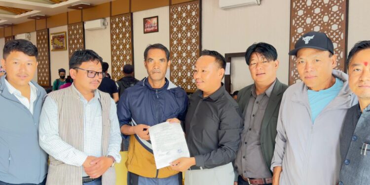 सकियो थुलुङ दुधकोशीको एकिकृत सेवा शिविर, १५ सय बढीले लिए सेवा ।