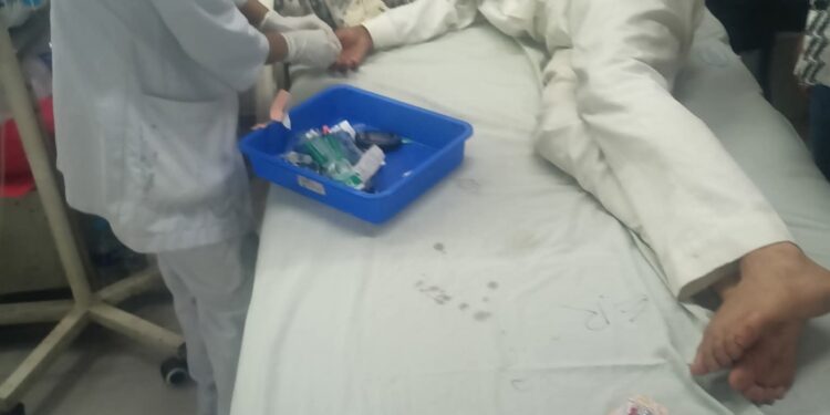 भोक हड्तालमा बसेका खोटाङका मेयर भट्टराई अस्पताल भर्ना