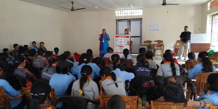 लिम्चुङ्बुङ–५ मा किशोरीलाई महिनावारी स्वच्छता सम्बन्धी अभिमुखिकरण