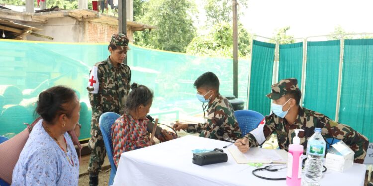 खोटाङमा नेपाली सेनाको निःशुल्क स्वास्थ्य शिविरबाट १५८ जना लाभान्वित