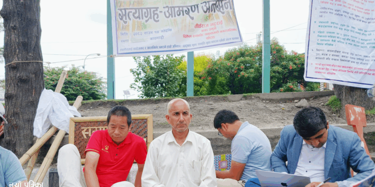 नगरप्रमुख तीर्थराज भट्टराईको आमरण अनशन सुरु : नीतिगत व्यवस्थापनको माग