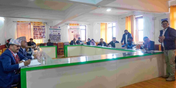  सोलुखुम्बुमा स्वास्थ्य क्षेत्रको वार्षिक समीक्षा, नतिजामुखी काम गर्नुपर्नेमा जोड 