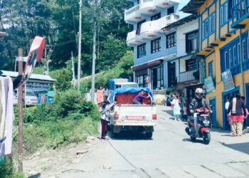 दशैं नजिकिँदै गर्दा सोलुखुम्बुमा चहलपहल बढ्दो