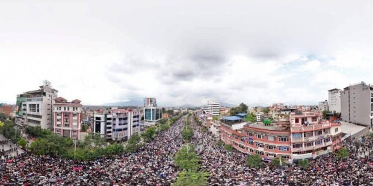 पोखरा महानगरपालिकामा प्रदर्शनकारीले लगाए आगो