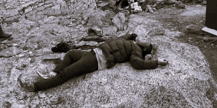 लेक लागेर एक जनाको मृत्यु : सोलुखुम्बुको मेरापिक क्षेत्रमा दुःखद घटना