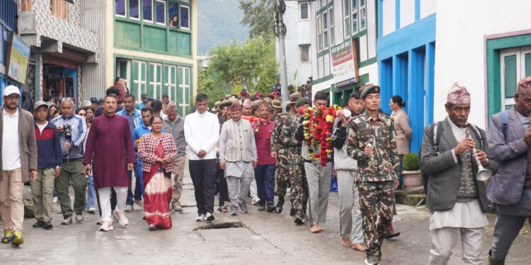 सोलुखुम्बुमा विधिपूर्वक भित्र्याइयो फूलपाती