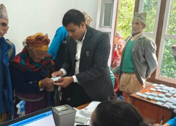 देउसामा राष्ट्रिय परिचयपत्र वितरण शिविरमा ५ सय बढीले सेवा लिए
