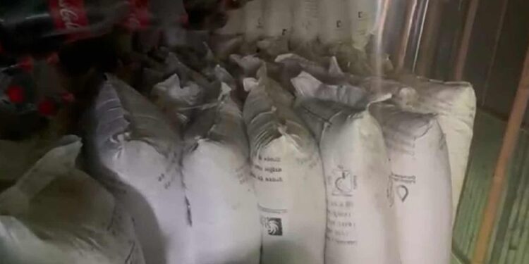 उदयपुरमा अनुदानको मल कालोबजार गर्न खोजेका व्यवसायी पक्राउ