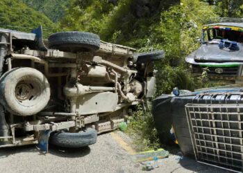 काठमाण्डौबाट सोलु आउँदै गरेको सुमो दुर्घटना, ओखलढुङ्गाका २ सहित अन्य २ घाइते 