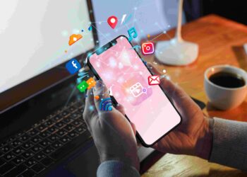 सामाजिक सञ्जाल बन्द गर्न डरायाे सरकार, सूचीकृत पनि भएनन्, बन्द पनी भएनन्