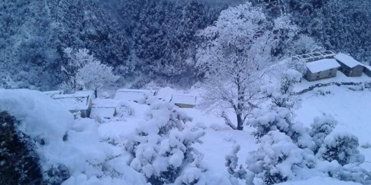 उच्च हिमाली क्षेत्रमा बुधबार मध्यमदेखि भारी हिमपातको सम्भावना