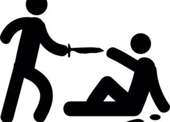 सोलुखुम्बुमा श्रीमानले हाने श्रीमती सहित ३ जनालाई खुकुरी 