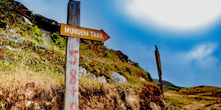  बढ्दै मुन्धुम ट्रेलमा पर्यटक, दैनिक ३ सयको हाराहारीमा यात्रामा निस्किन्छन्