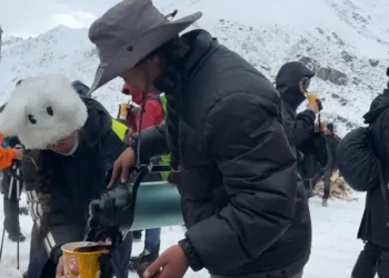 सगरमाथाको तिब्बततर्फ फसेका ५८० पदयात्रीको सफल उद्धार