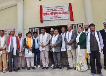 सोलुको भौतिक पुर्वाधार विकास कार्यालय हाकिम विहिन, सेवा प्रवाह सुस्त