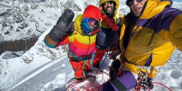 तेश्रो प्रयासमा नुम्बुरको सफल आरोहण