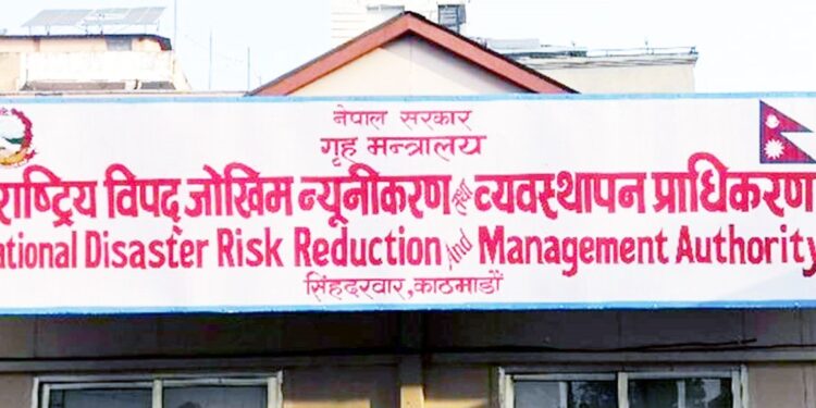 काेशी सहित देशभरका काठमाण्डौ उपत्यका भित्रिने र बाहिरिने गाडी तीन दिनका लागि बन्द