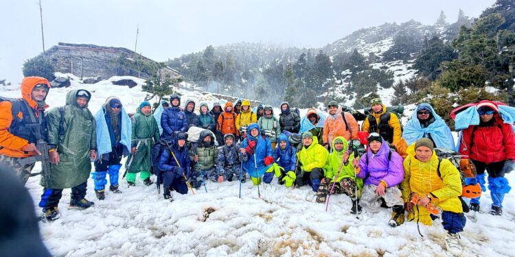 मुस्ताङको हिमपात प्रभावित क्षेत्रबाट १५ जना पर्यटकको उद्धार