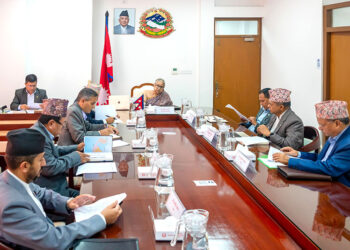 भूमि आयोग र सबै जिल्ला समिति खारेज