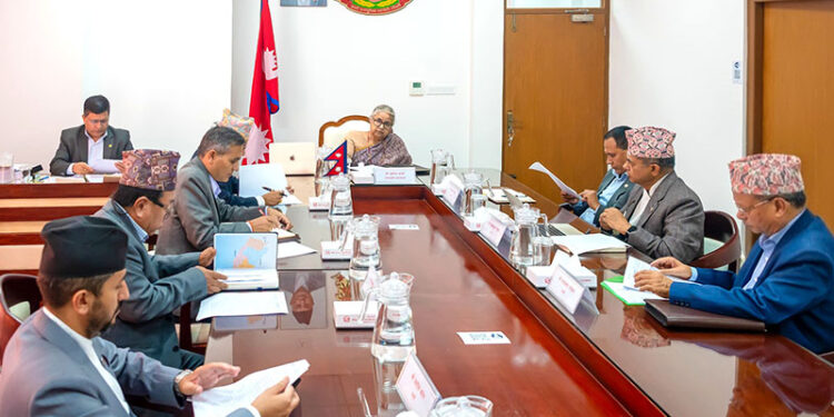 भूमि आयोग र सबै जिल्ला समिति खारेज