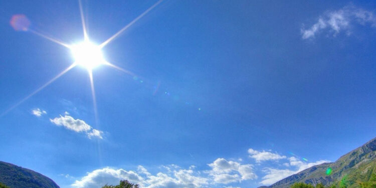 आज देशभर मौसम सफा, कोशीका केही पहाडी क्षेत्रमा हल्का वर्षाको सम्भावना