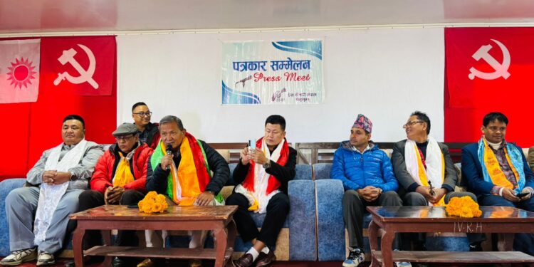 ओली सरकार पश्चिमाले ढाले, प्रतिगामि सरकार विरुद्ध सडकमा जान्छौ – एमाले उपमहासचिव गुरुङ