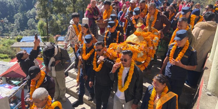 ज्वालामाई देवीको मन्दिरमा वार्षिक मेला जारी, चौथो दिन देवीलाई गहनाले सजाइयो