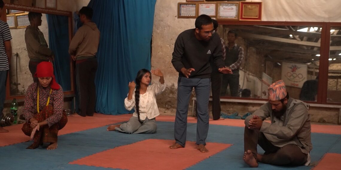 दिक्तेलमा ‘शून्यदेखि शिखरसम्म’ सडक नाटक तीन दिन प्रदर्शन हुँदै