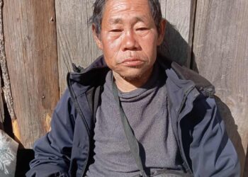 सोलुदुधकुण्ड–८ मा बिरामी अवस्थामा भेटिएका छत्र राईका आफन्त खोजिँदै