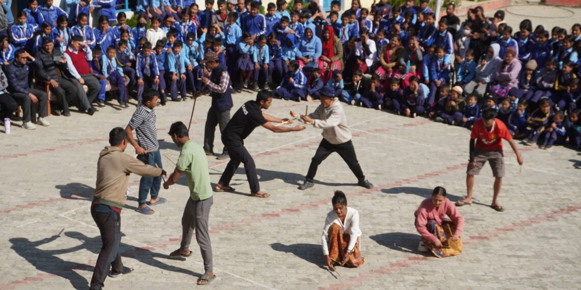 खोटाङमा ‘शून्यदेखि शिखरसम्म’ सडक नाटकको प्रस्तुति