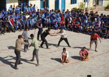खोटाङमा ‘शून्यदेखि शिखरसम्म’ सडक नाटकको प्रस्तुति