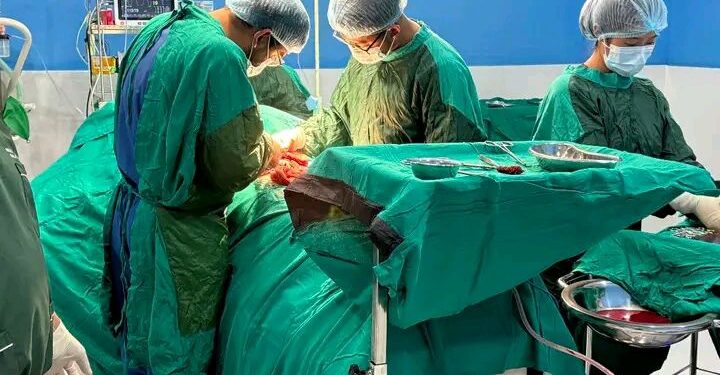 महाकुलुङ आधारभूत अस्पतालमा पहिलोपटक सफल शल्यक्रिया