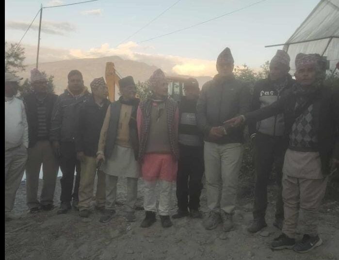 नेचासल्यानका केही नागरिक राजनीतिक दल त्यागेर स्वतन्त्र बन्दै