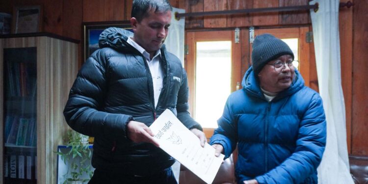 अपर सोलु हाइड्रो पावरले सर्वोच्चको आदेशलाई लात हानिदिएपछि स्थानीय आक्रोशित 