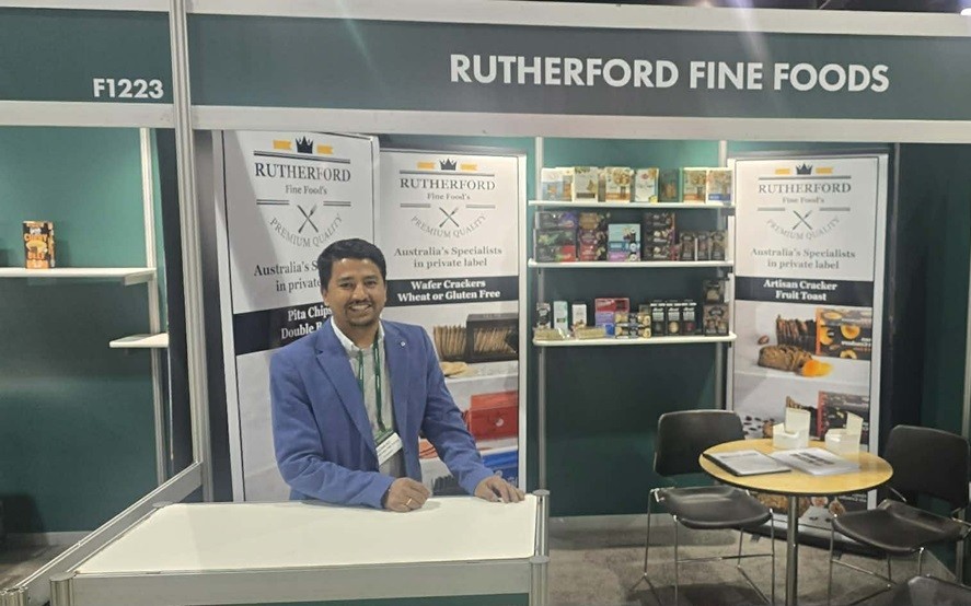 अमेरिकी बजरमा नेपाली युवाको बिस्कुट प्रदर्शनीमा