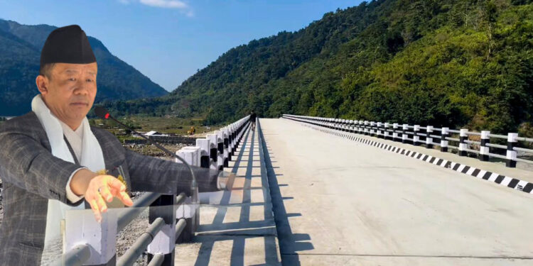 खोटाङकै लामो बुवाखोला मोटरेवल पुल उद्घाटन, दक्षिणखोटाङका जनताको जनजिवनमा सहजताकाे इँटा 