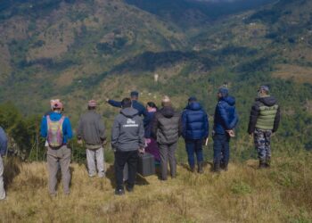 तिङ्ला सारे पहिराको निरीक्षणका लगी आयो भूगर्भविद्को टोली 