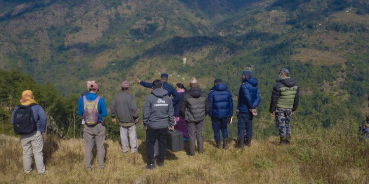 तिङ्ला सारे पहिराको निरीक्षणका लगी आयो भूगर्भविद्को टोली 
