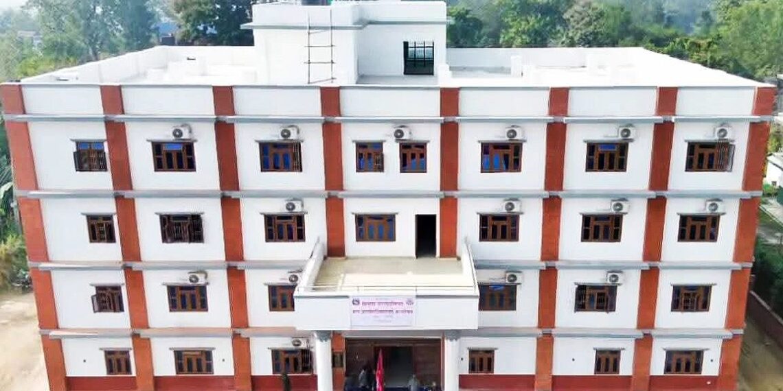 चिसो बढेको भन्दै त्रियुगाका विद्यालय आज देखी ३ दिन लाई बन्द