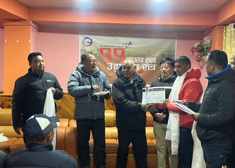 निर्माण व्यवसायी संघ सोलुखुम्बुको अध्यक्षमा बेदराज थापा चयन