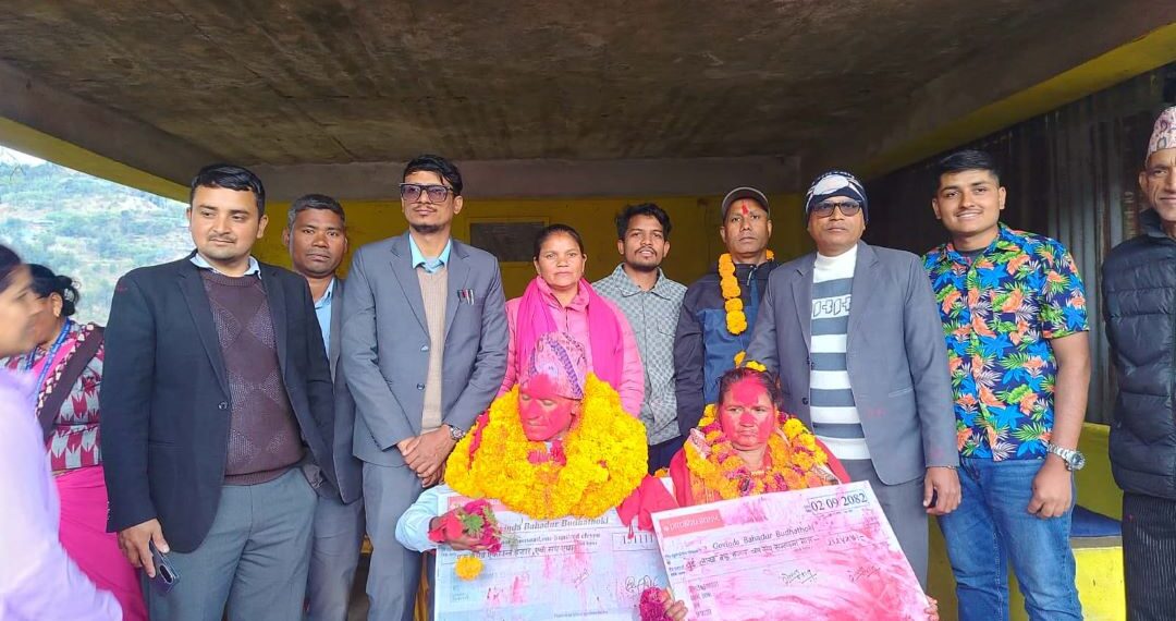 रसुवा मावि भुट्टारका कार्यालय सहयोगी बुढाथोकीलाई नगद ३ लाख ६३ हजारसहित सम्मानपूर्वक बिदाइ