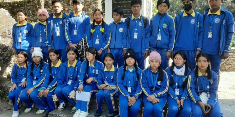 थर्पुडाँडा माविका कक्षा १० का विद्यार्थीले गरे शैक्षिक भ्रमण