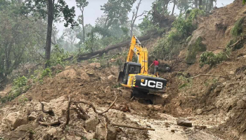 सुर्के–नासागारा खण्डमा सडक खन्ने कामका कारण आवतजावत बन्द