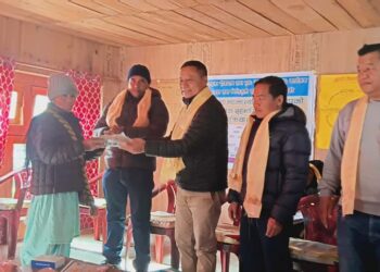 माप्यमा अपाङ्गता भएका व्यक्तिलाई सहायता सामग्री वितरण