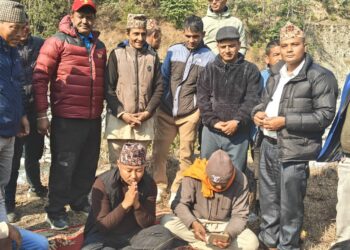 थुलुङ दुधकोशी ६ र ५ जोड्ने बेलिब्रिजको अध्यक्ष राईले गरे शिलान्यास