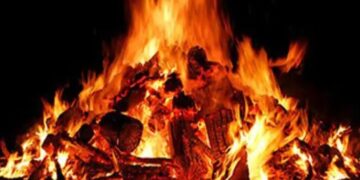 ओखलढुंगामा मगर दम्पतिको एउटै चित्तामा दाहसंस्कार