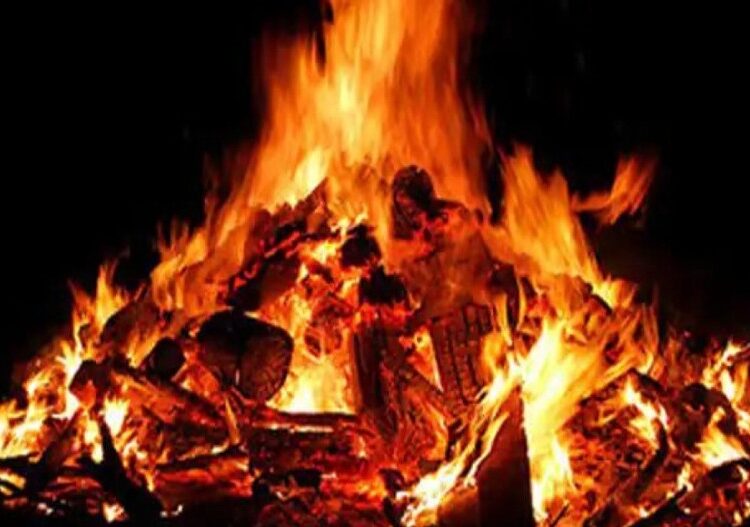 ओखलढुंगामा मगर दम्पतिको एउटै चित्तामा दाहसंस्कार