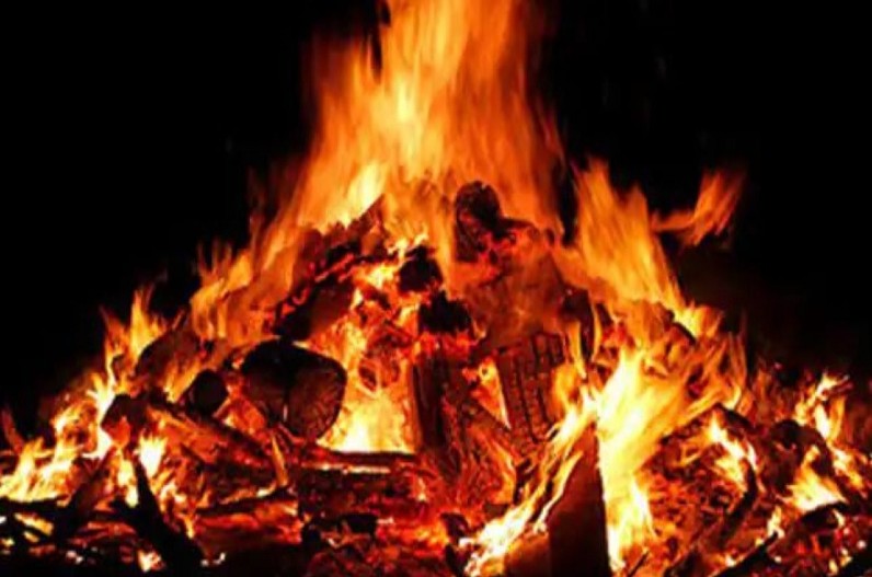 ओखलढुंगामा मगर दम्पतिको एउटै चित्तामा दाहसंस्कार