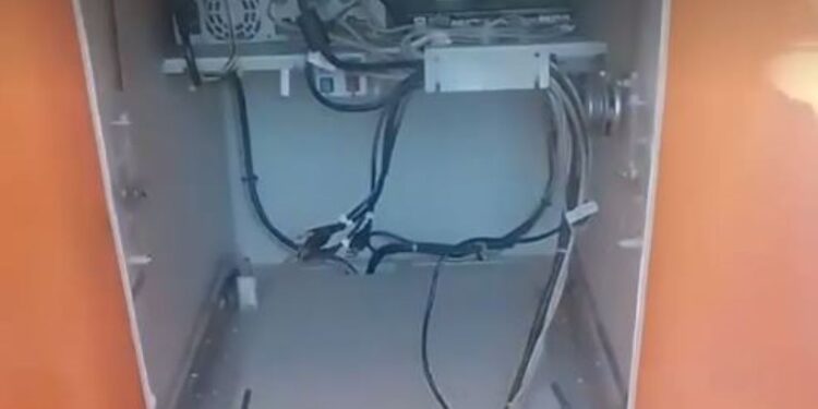 थुलुङ दुधकोशी गाउँपालिकामा लक्ष्मी बैंकको एटिएम तोडफोड